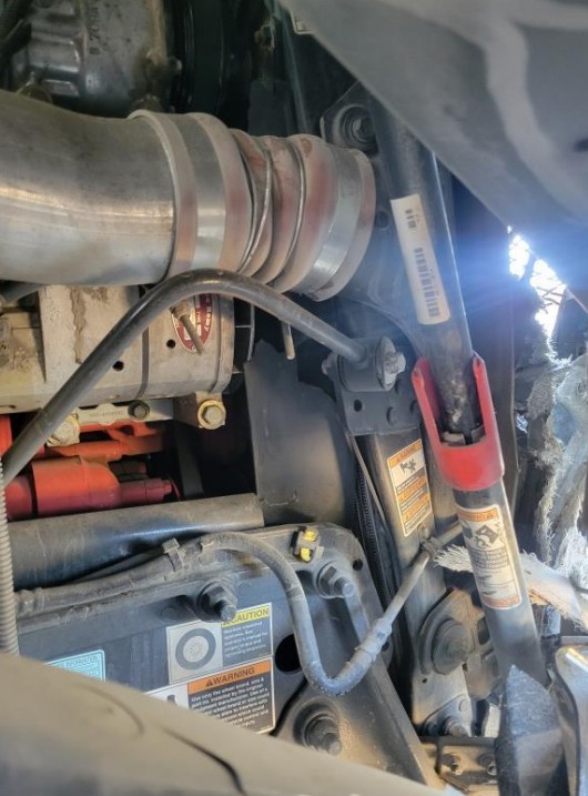 2023 Kenworth T680 - Image 12