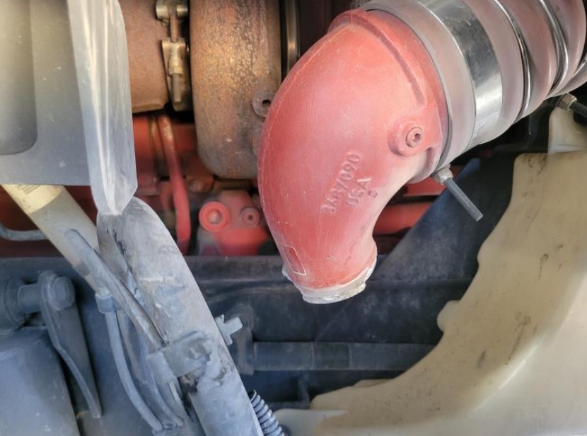 2023 Kenworth T680 - Image 11