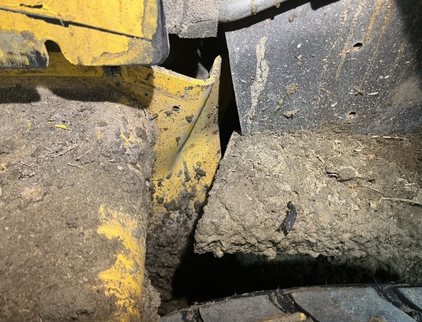 2023 New Holland L328-NR Skid Steer - Image 18