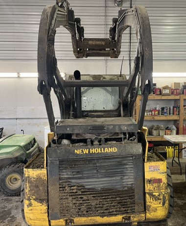 2023 New Holland L328-NR Skid Steer - Image 7