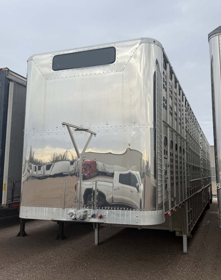 2023 Wilson Livestock Trailer