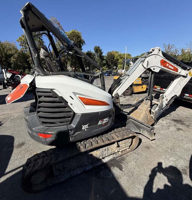 2024 Bobcat E35 Excavator - Image 3