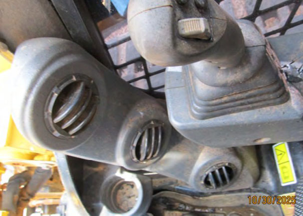 2024 Caterpillar 289D3 Skid Steer - Image 15