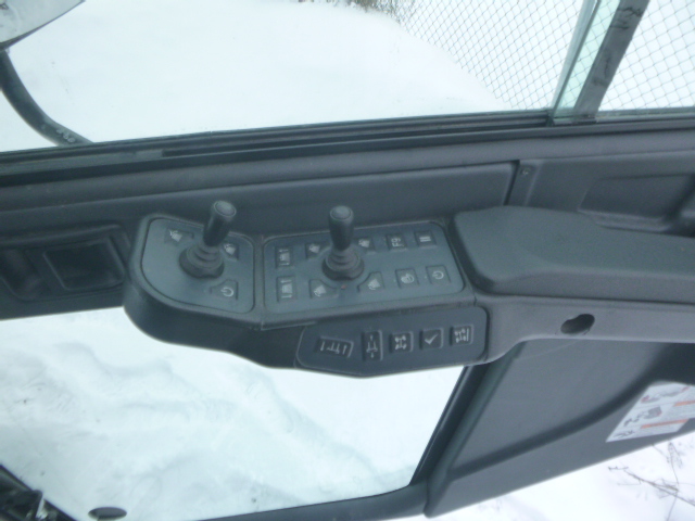 2025 Bucher City Cat 5006 Street Sweeper - Image 9