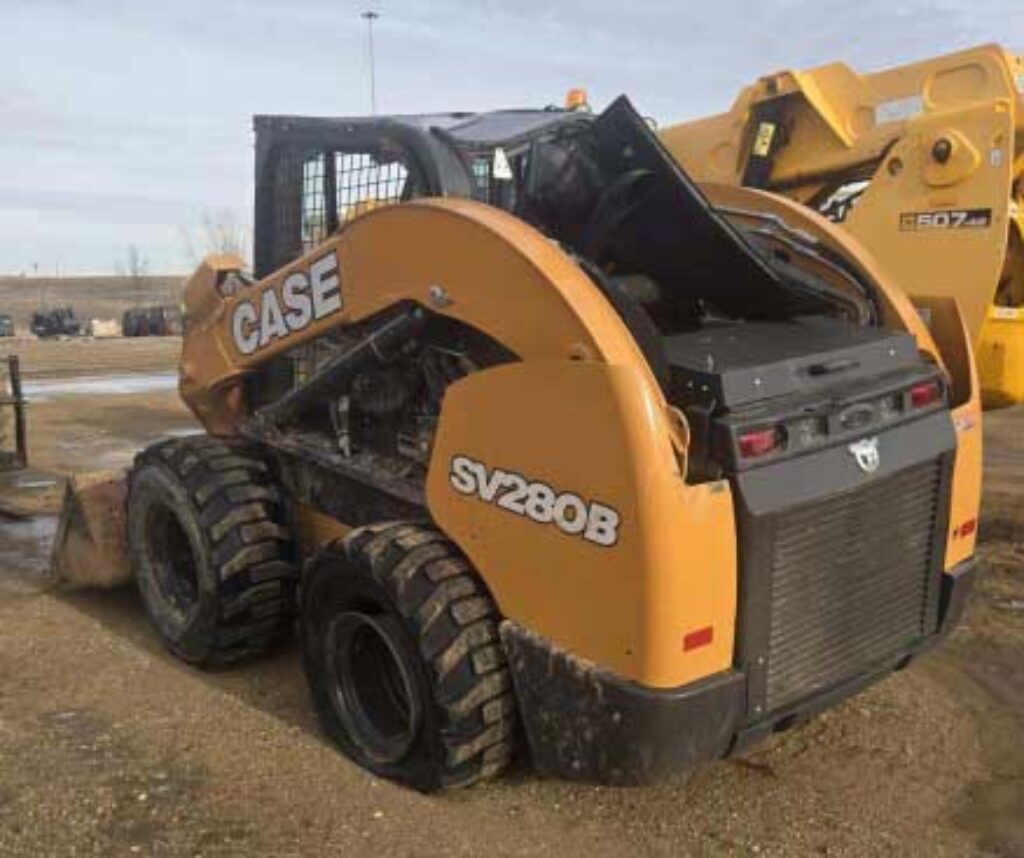 [Auction]: 2025 Case SV280B Skid Steer | est. 130 hours miles | damaged ...