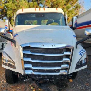 2025 Freightliner Cascadia