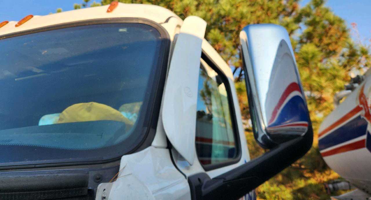 2025 Freightliner Cascadia - Image 14