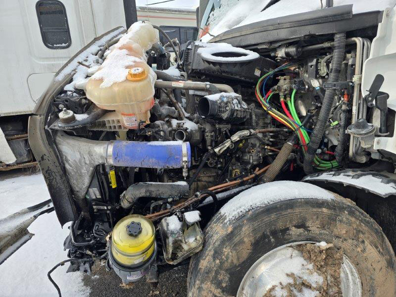 2025 Freightliner Cascadia - Image 16