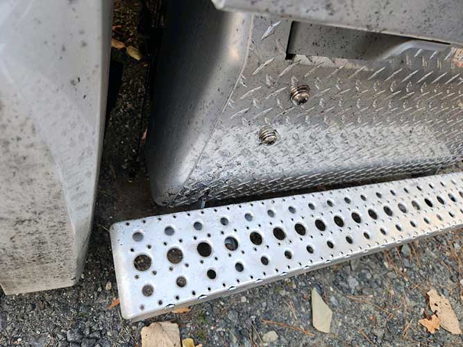 2025 Freightliner Cascadia - Image 17