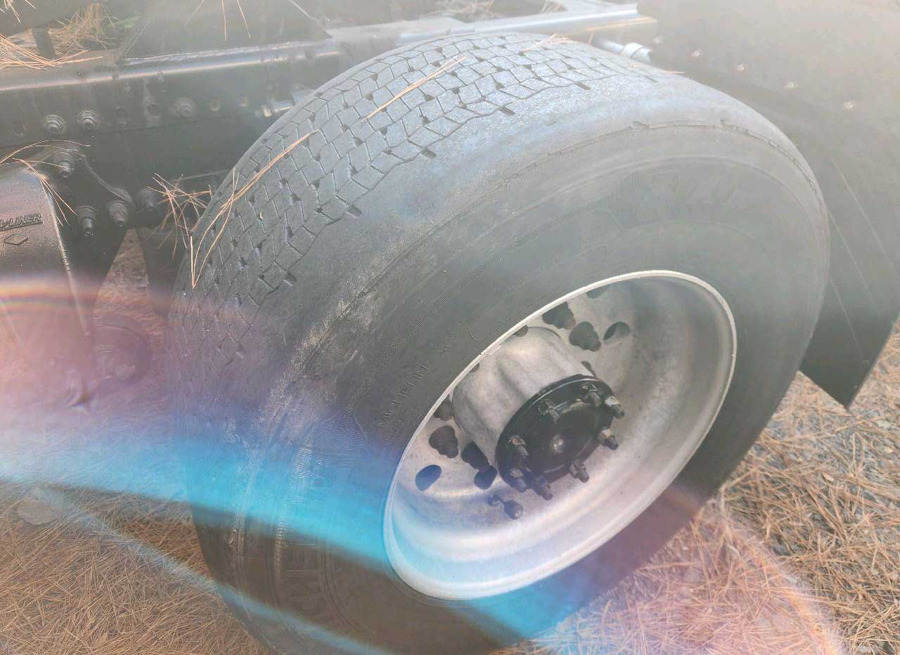 2025 Freightliner Cascadia - Image 39