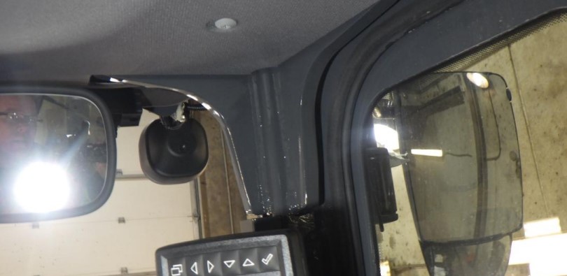 2025 John Deere 544G Wheel Loader - Image 10