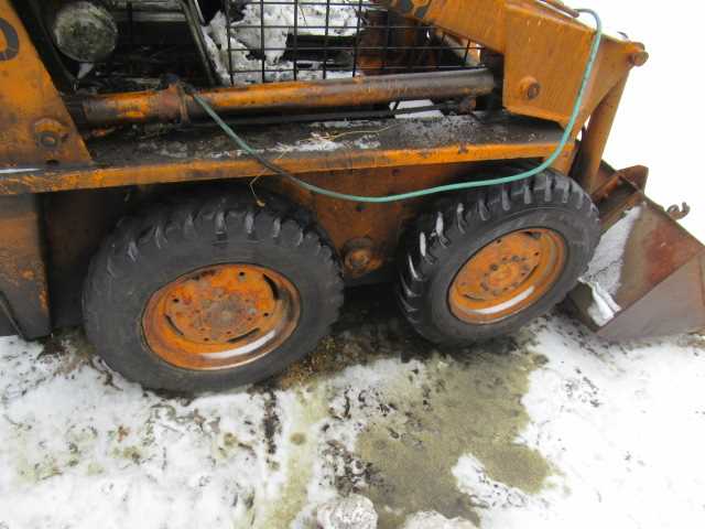 Case 1830 Skid Steer - Image 3