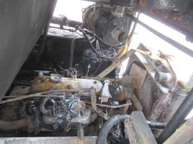 Case 1830 Skid Steer - Image 7