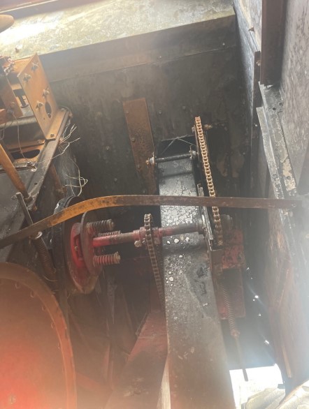 1986 Case IH 1660 Combine - Image 8