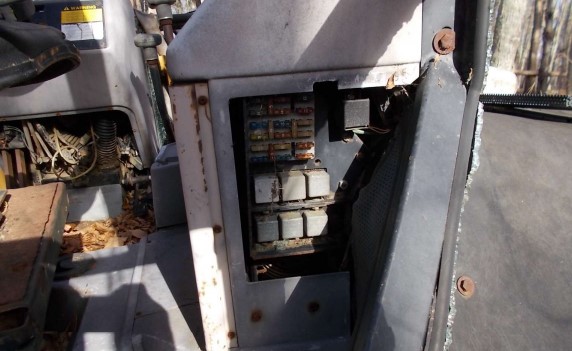 1992 Ford New Holland 555C Backhoe - Image 22