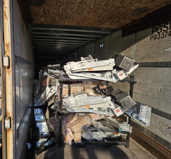 Hiab HLF Galv Series Flipaway Lift Gates - Image 5