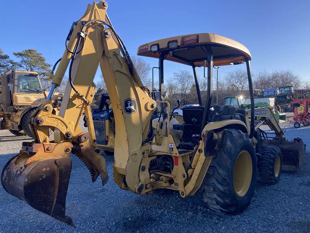 2004 John Deere 110 Backhoe - Image 2