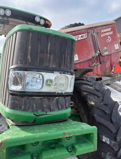 2010 John Deere 7230 Tractor - Image 2