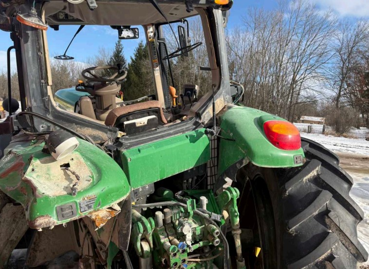 2010 John Deere 7230 Tractor - Image 5