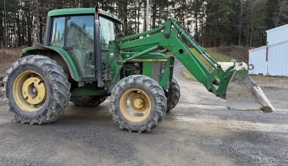 2000 John Deere 640 Loader - Image 12