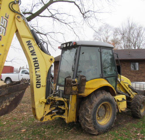 2013 New Holland B95C Backhoe - Image 14