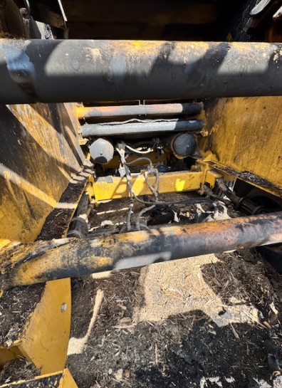 2023 Vermeer HG6000 Horizontal Grinder - Image 4