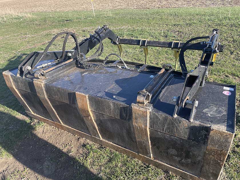 Westendorf Loader & Bucket - Image 3