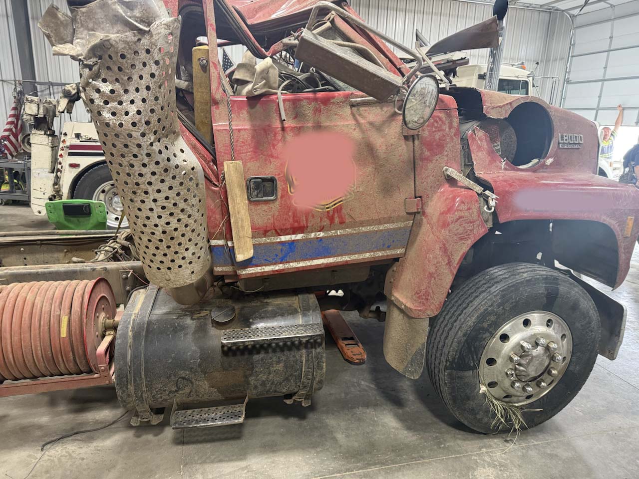 1989 Ford LN8000 Cab and Chassis