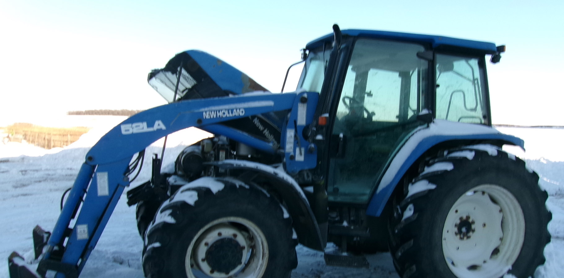 2003 New Holland TL90 Tractor - Image 2