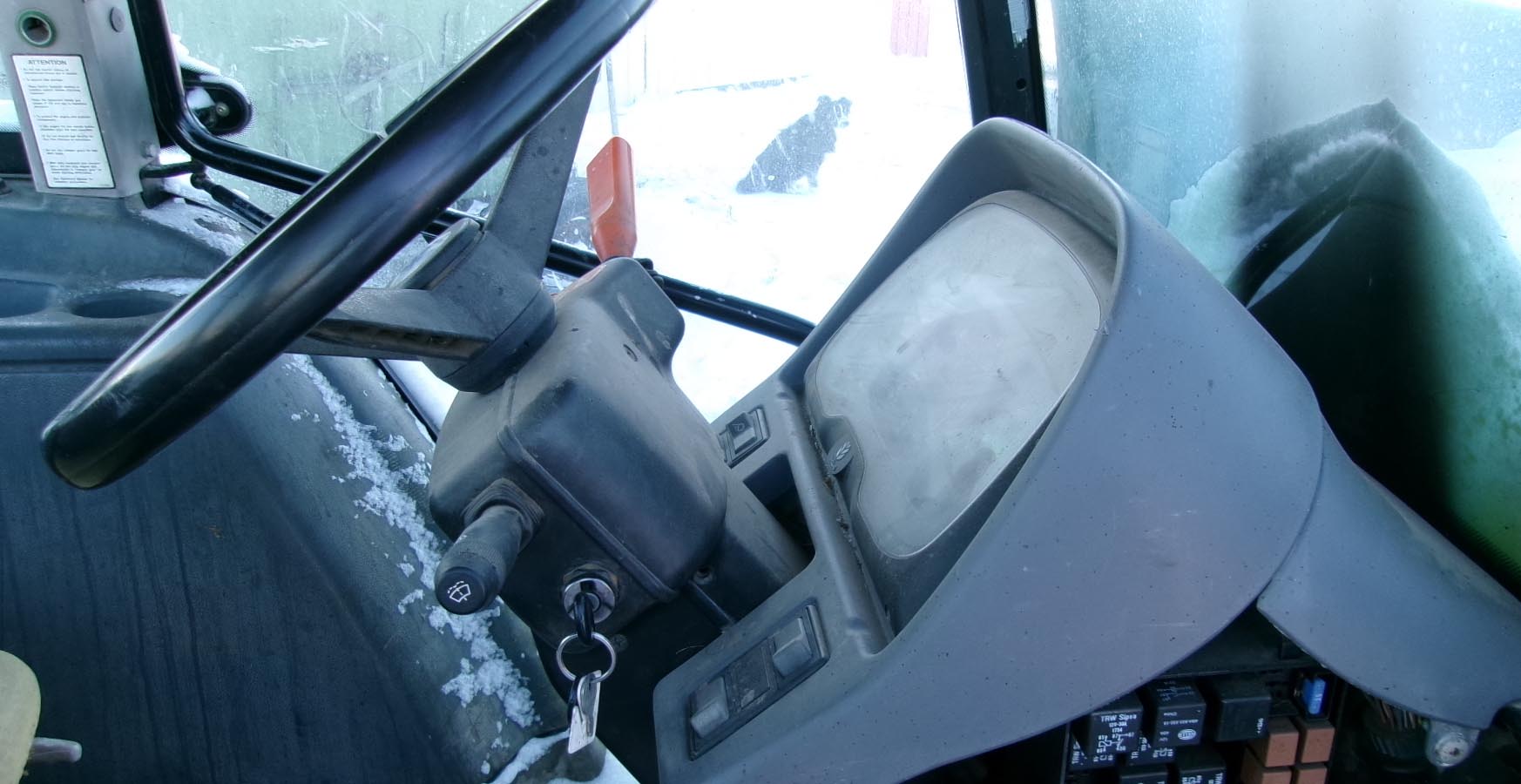 2003 New Holland TL90 Tractor - Image 7