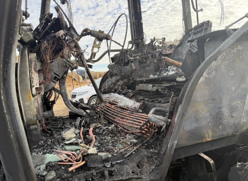 2004 AGCO RT135 Tractor - Image 8