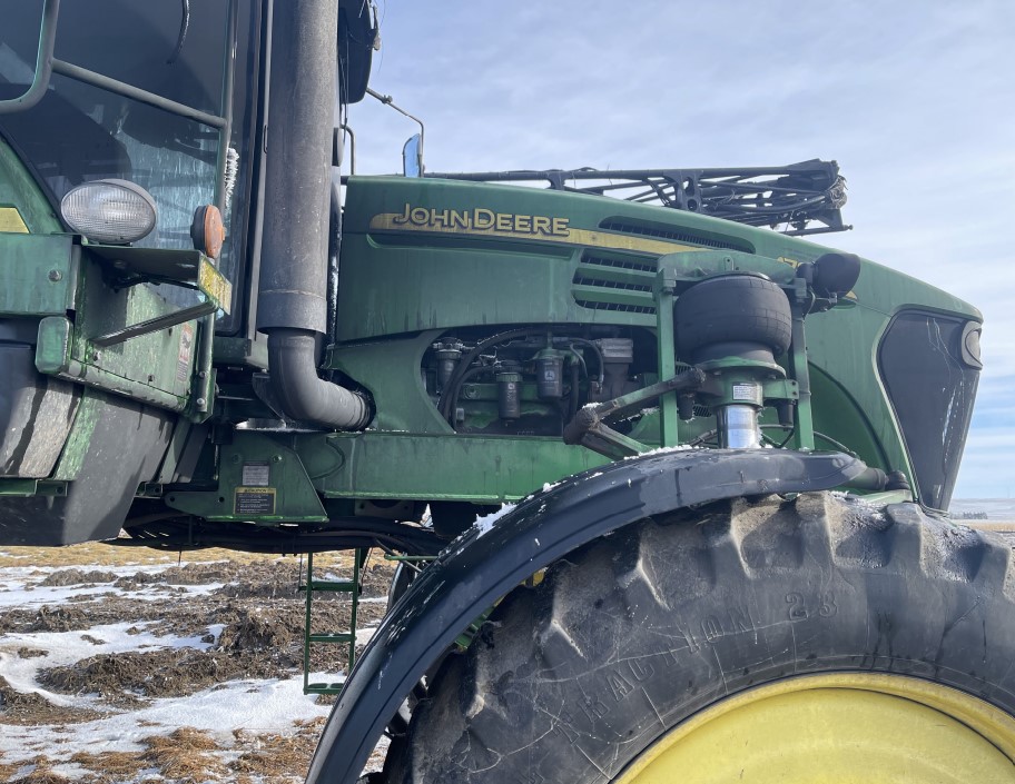 2005 John Deere 4720 Self-Propelled Sprayer - Image 3