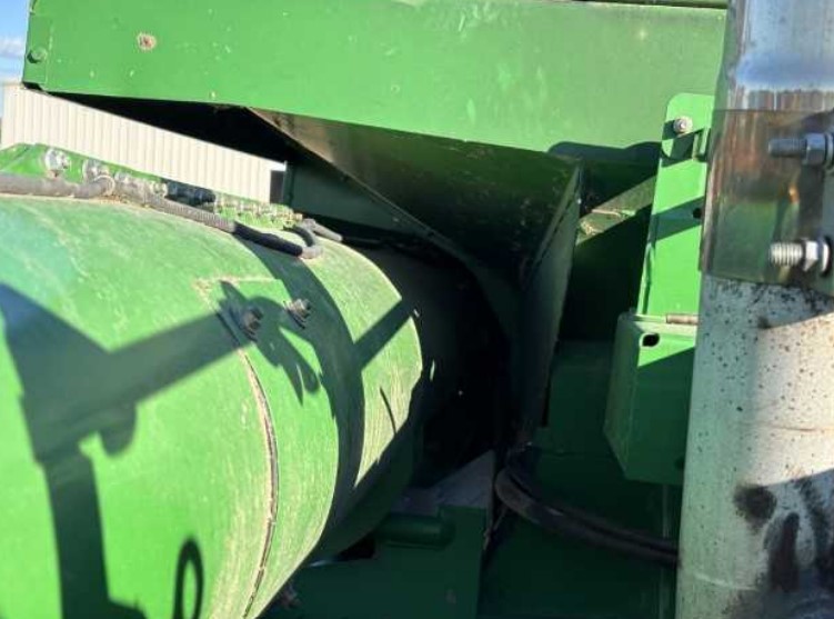 2006 John Deere 9560 STSF Combine - Image 11