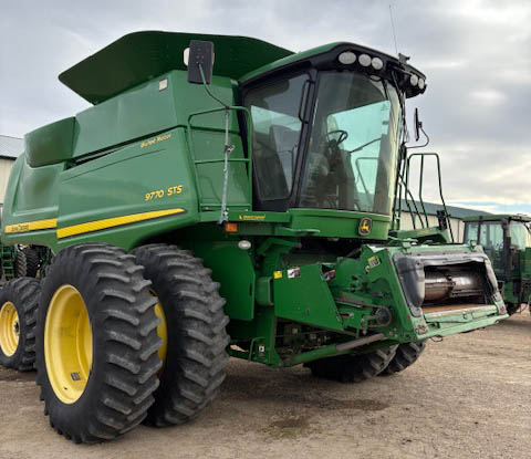 2008 John Deere 9770 Combine - Image 3