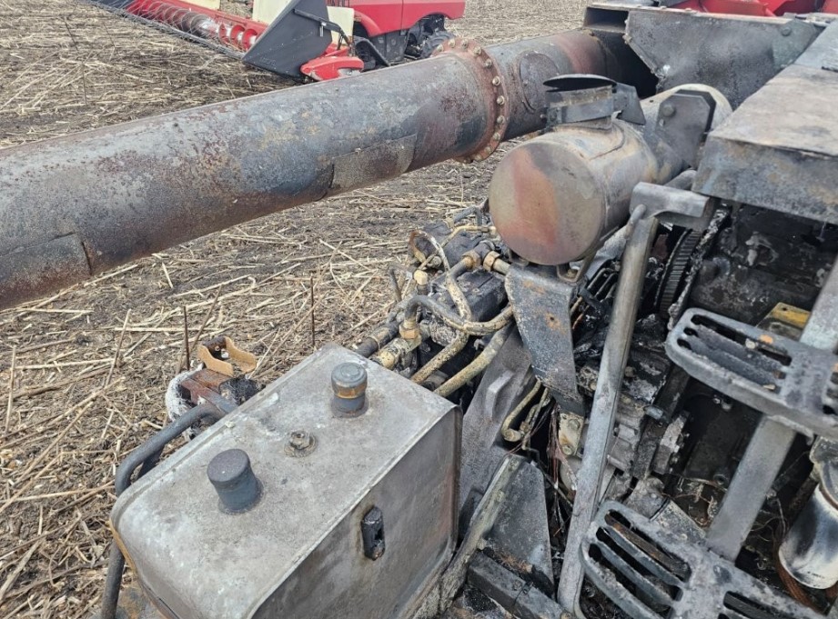 2009 CASE IH 8120 Combine - Image 7