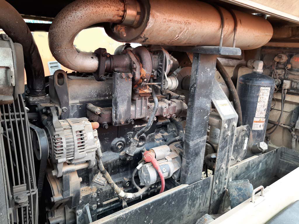 2010 Ingersoll Rand HP220 Air Compressor - Image 9