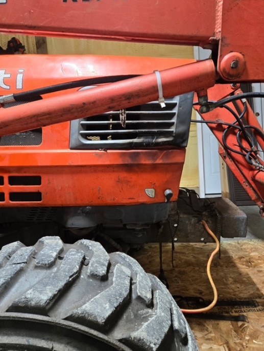 2010 Kioti DK40 Tractor - Image 3