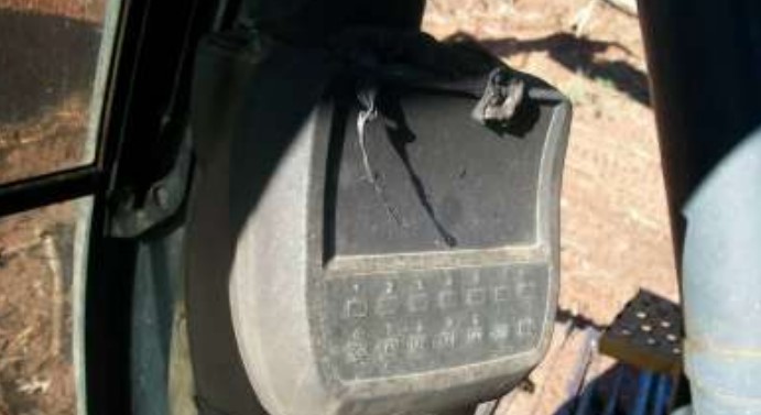 2011 Deere FF225DX LC Excavator - Image 25