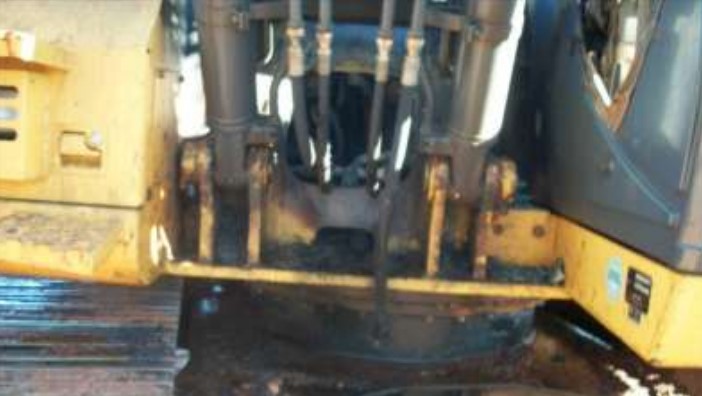 2011 Deere FF225DX LC Excavator - Image 7