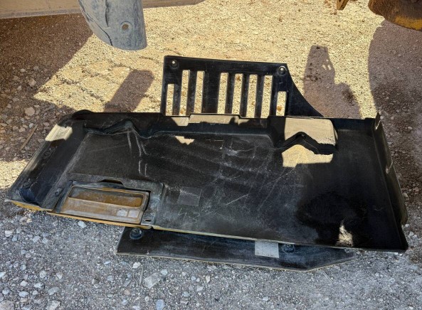 2013 Caterpillar 730 Articulated Haul Truck - Image 23