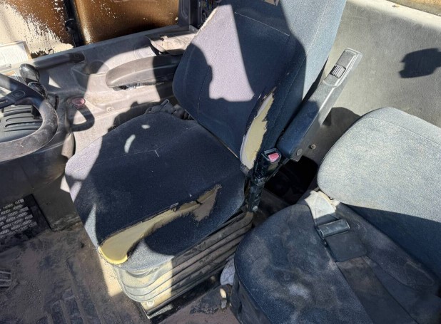 2013 Caterpillar 730 Articulated Haul Truck - Image 27