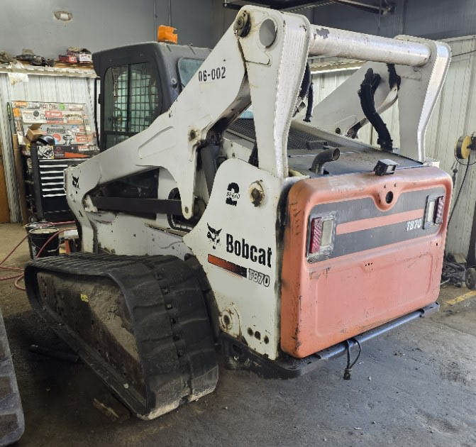 2014 Bobcat T870 Compact Track Loader - Image 10