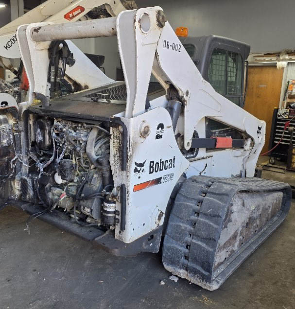 2014 Bobcat T870 Compact Track Loader - Image 11