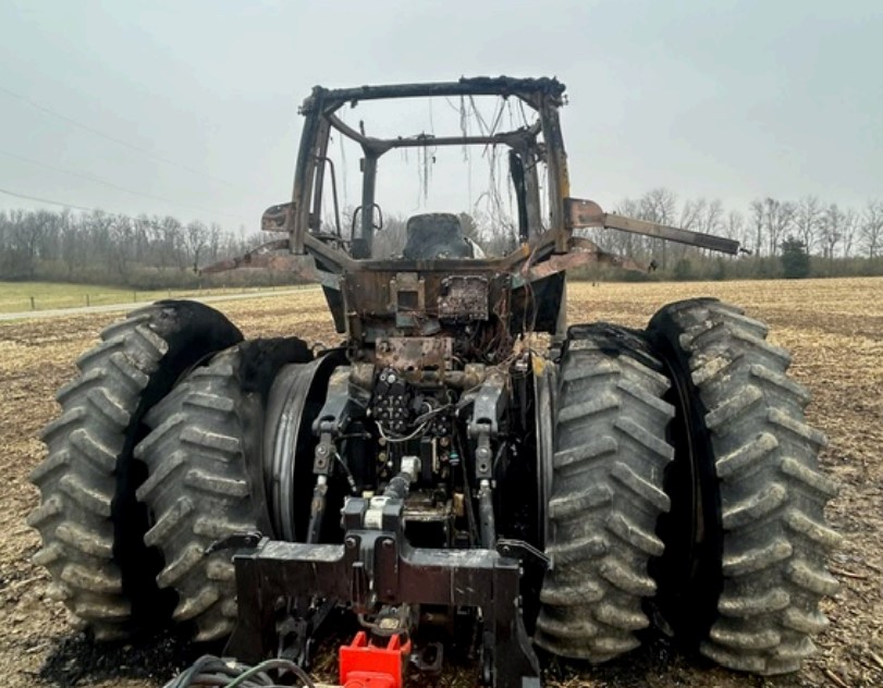 2014 Case IH Magnum 370 Tractor - Image 2