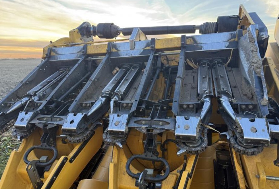 2014 New Holland 980CF Header - Image 9