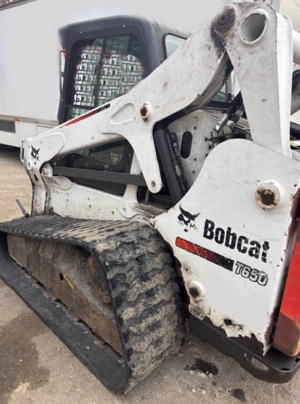 2015 Bobcat T650 Skid Steer - Image 3