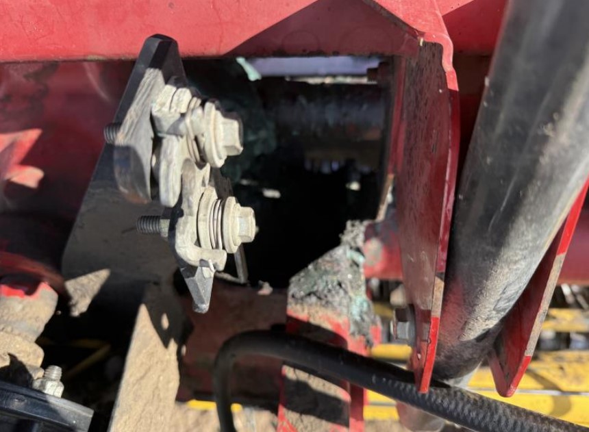 2015 New Holland 560 Baler - Image 12