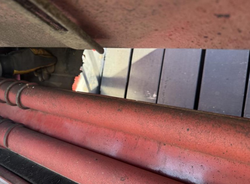 2015 New Holland 560 Baler - Image 13