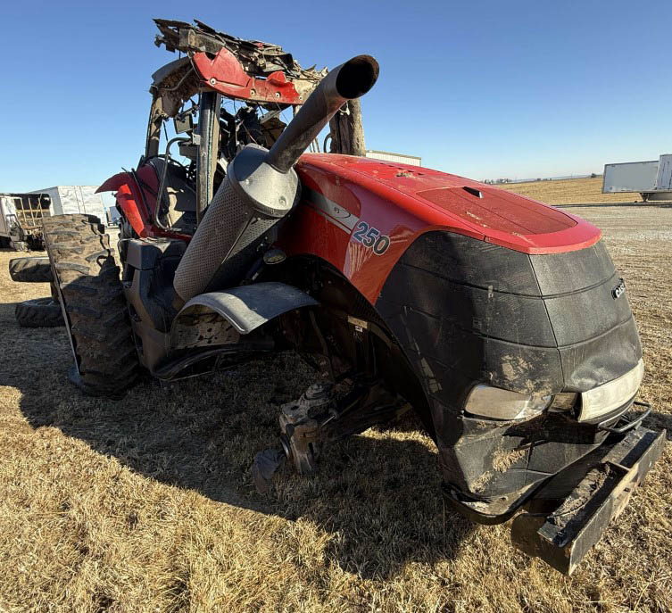 2016 CASE IH MX250 Tractor - Image 7