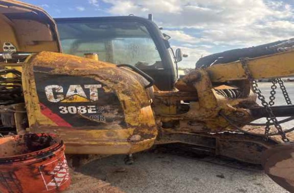 2016 Caterpillar 308E2 Excavator - Image 3